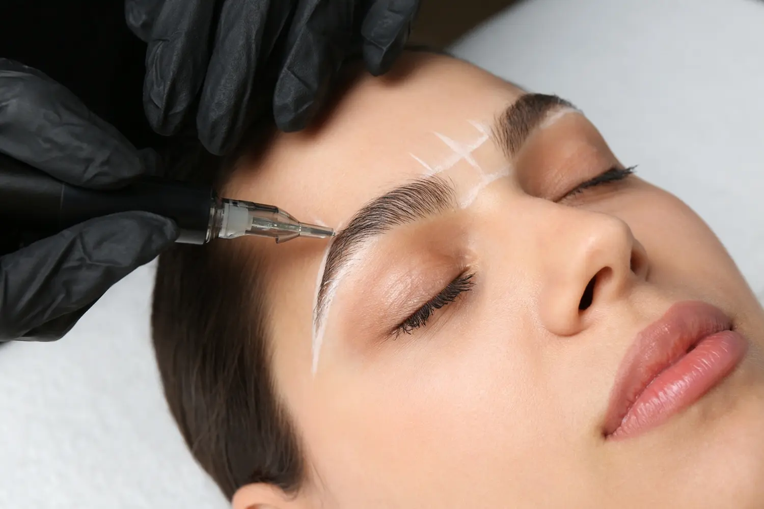 Feine Haut – Kosmetik – Permanent make-up